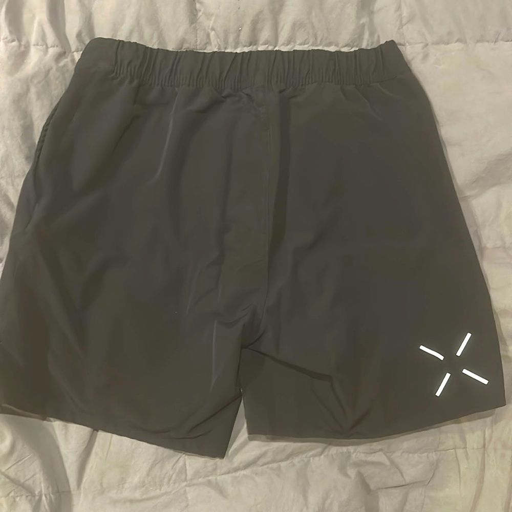 Ten thousand Black Fohndation Short - 7”